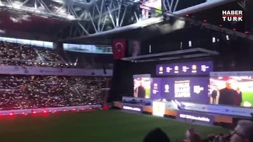 Cumhurbaşkanı Erdoğan’ın selamlaması sırasında tribünden görüntüler