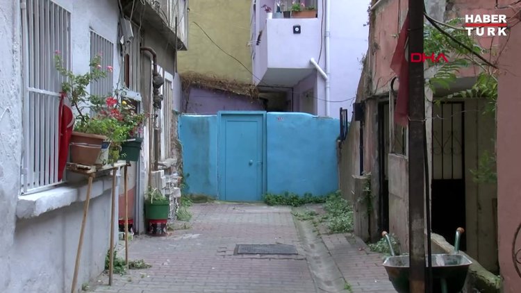 10 yıllık eşi çalışmak isteyince bıçaklayarak öldürdü