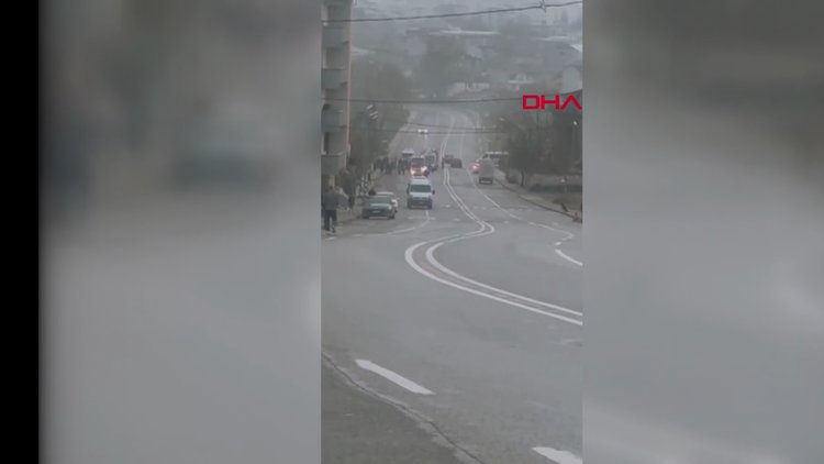 Arnavutköy'de kapısı açık minibüsten düşüp yaralandı