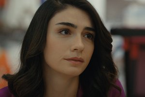 Suzan, Gizem'e içini döküyor...