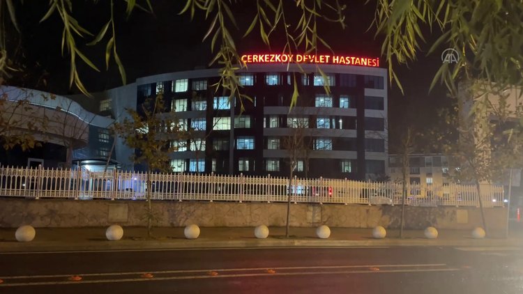 "Sahte doktor" soruşturmasında tutuklu zanlının cep telefonu incelemesi sürüyor