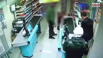 Market çalışanına 'tokatlı' saldırı kamerada