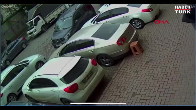 Zeytinburnu'nda para taşıyan motorkuryeye ateş edip gasbetmeye çalıştılar