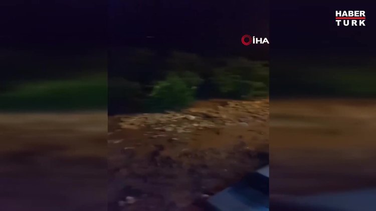 Kumluca'da sel: Evleri su bastı, araçlar zarar gördü