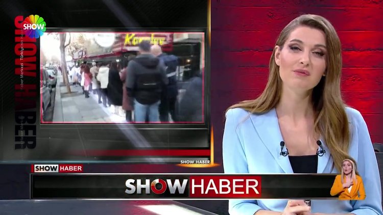 Kore yemeği için kuyrukta 45 dakika!