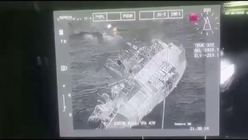  Tayland Donanmasına ait bir gemi battı!