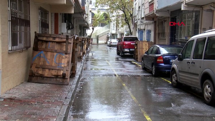 Oğluna tecavüz etmekle suçladığı adamı çırılçıplak soyup dövdü