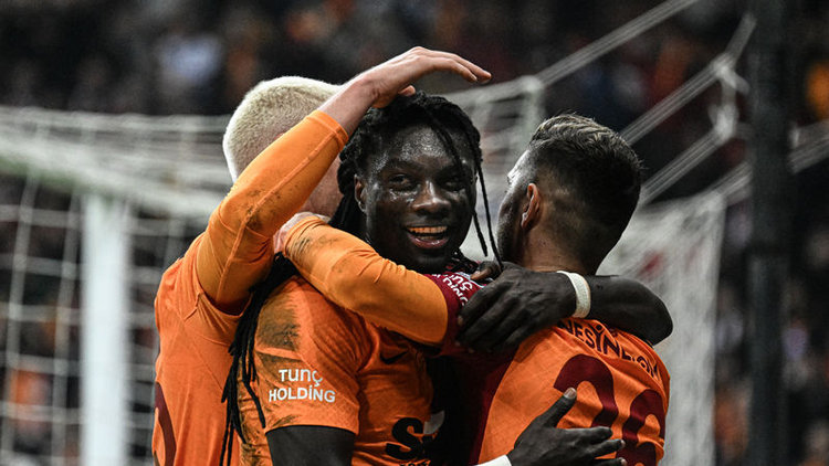 Galatasaray: 2 - İstanbulspor: 1 | Maçın kareleri