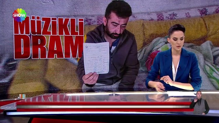 Balkondan müzik yayını yaptı!