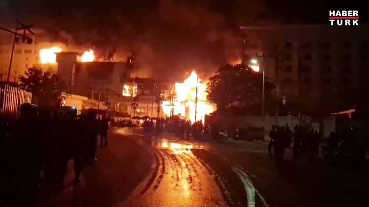 Kamboçya'da otelde yangın faciası: En az 10 kişi hayatını kaybetti