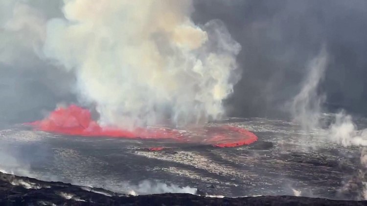 Hawaii'deki Kilauea Yanardağı'nda patlama