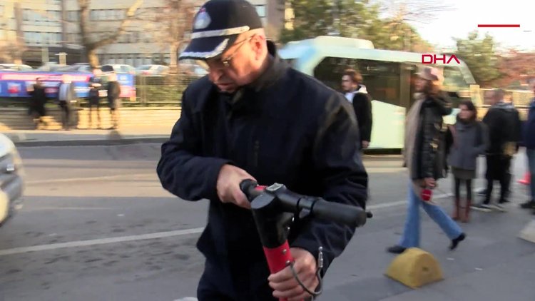 Kaldırımları işgal eden scooterlar için harekete geçildi