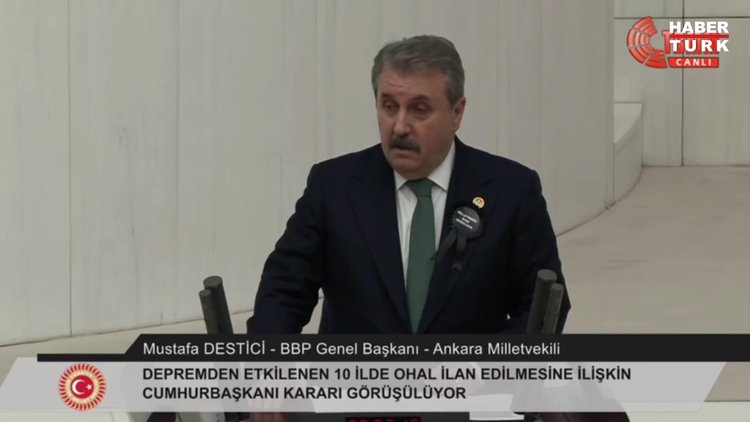 Mustafa Destici gözyaşlarını tutamadı