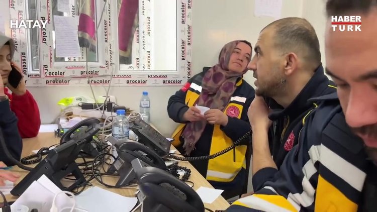 Sağlık Bakanı Koca, Hatay'da 112 Acil Sağlık ekiplerinin çalışmalarını paylaştı