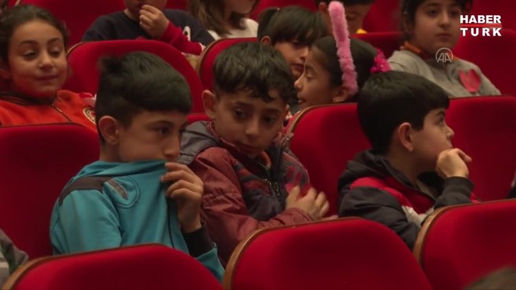 İzmir Devlet Senfoni Orkestrası çocuklara konser verdi