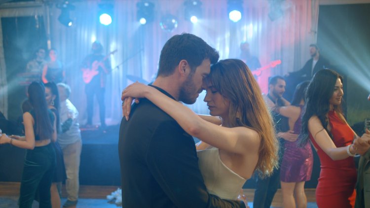 "Sen benim şarkılarımsın..."