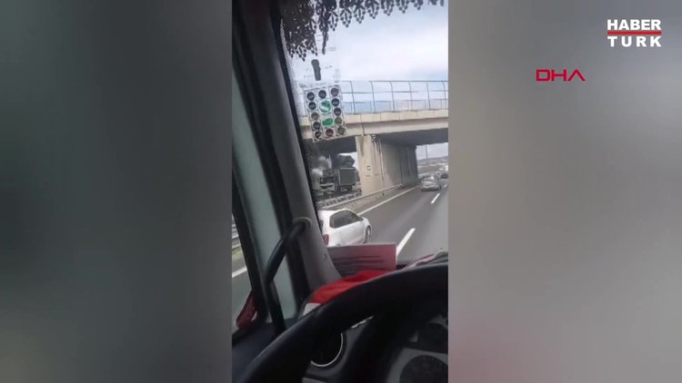 Silivri'de tır dorsesi alev alev yandı!