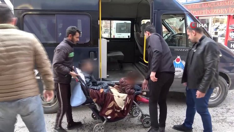 Elazığ'da dilenci operasyonu... Kimi ev aradığını söyledi, kimi de lavabolara saklandı