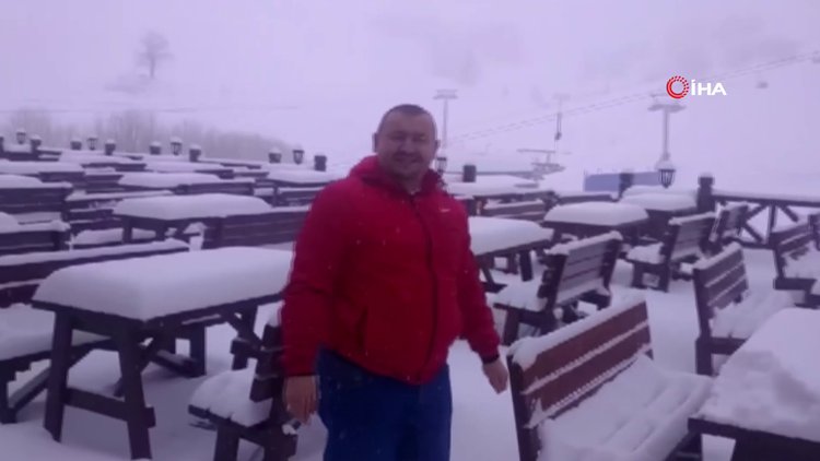 Nisan ayının ortasında Uludağ'a kar yağdı, kalınlığı 58 santimetreye ulaştı