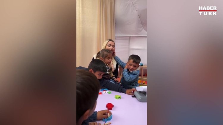 Hadise, Hatay'a gitti