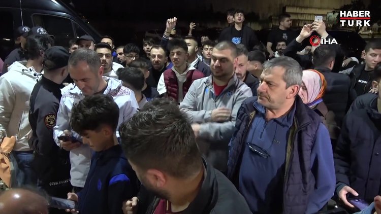 Trabzonspor'un yeni teknik direktörü Nenad Bjelica Trabzon'da