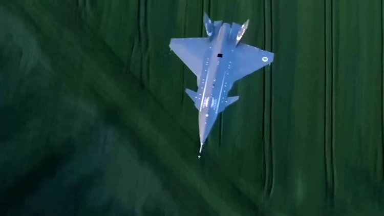 Kızılelma ve Akıncı'dan yakın kol uçuşu