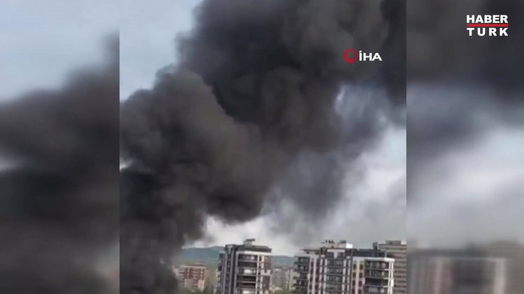 Kartal'da park halindeki İETT otobüsü alev alev yandı
