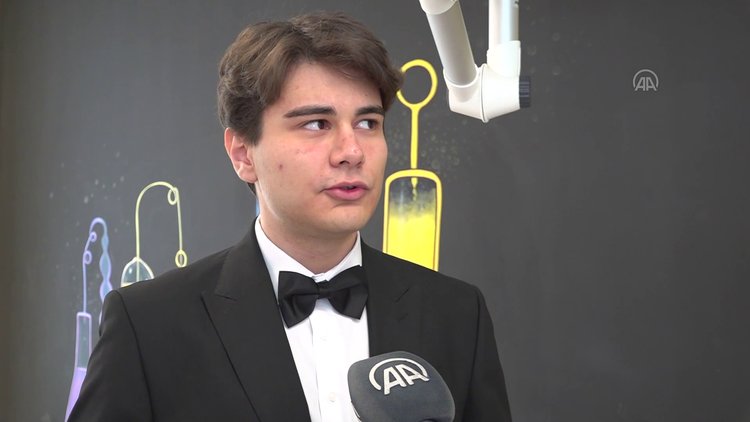 Stanford Üniversitesine tam burslu kabul edilen Konyalı öğrenci, başarısının sırrını anlattı