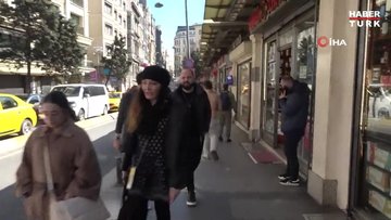 Taksim’de yarı çıplak İspanyol turist ortalığı birbirine kattı