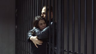 Sadi ve Songül parmaklıklar arasında hasret giderdi.