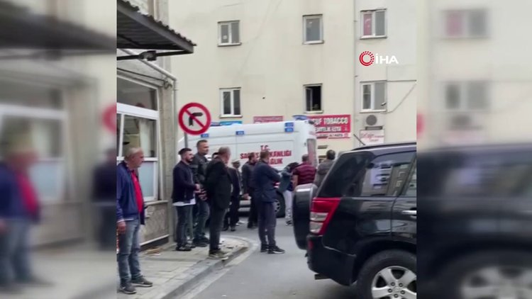 Silivri'de kadın sürücü ganyan bayiine çarptı: 1 ölü