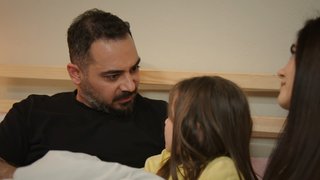 Leylim, AlKan'ın baş başa kalmasını engelledi.