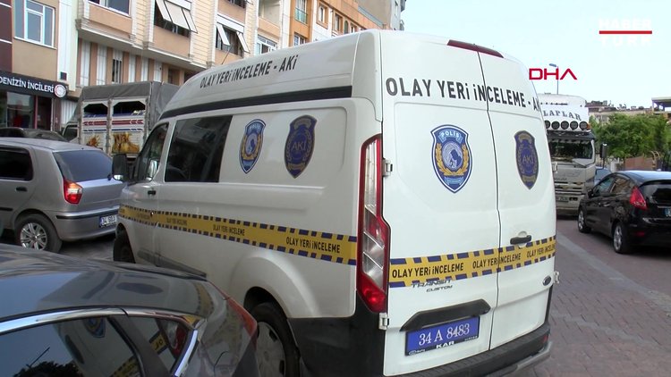 Zeytinburnu'nda 2 yaşındaki çocuk pencereden otomobilin üzerine düştü