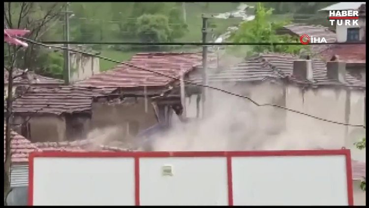 Eskişehir’de sel felaketi: Selin vurduğu ev böyle çöktü