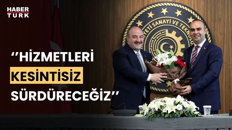 Bakanlıklarda devir teslim töreni