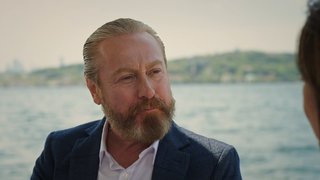 Hakim, Kıymet'e hislerini açtı. 