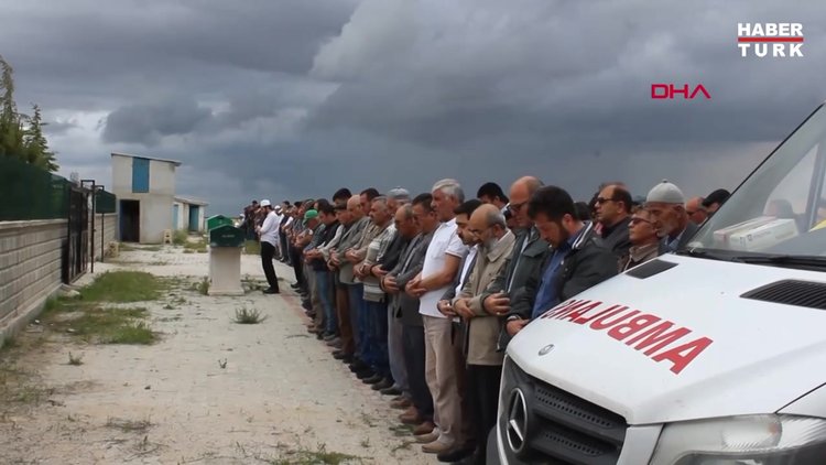 İlk eşi gibi aynı kavşakta, kazada öldü