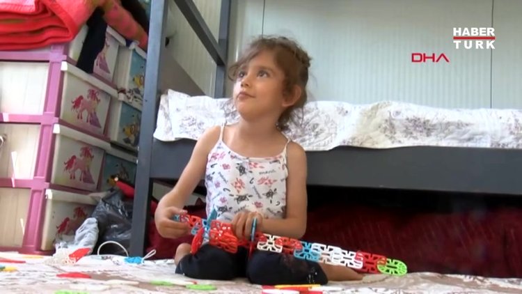 Merve´nin kapısına, çalınan tekerlekli sandalye yerine yenisi bırakıldı