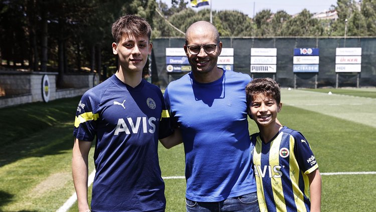 Fenerbahçe antrenmanına Alex de Souza sürprizi!