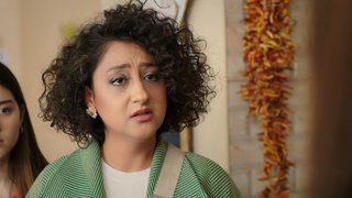 Füsun, Kıymet'in gönlünü alamadığı için Feyyaz'la gidiyor.