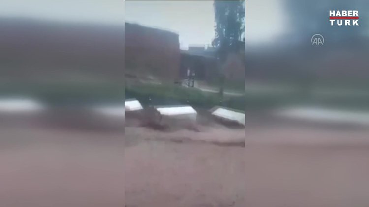 Afyonkarahisar'da sağanak etkili oldu