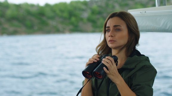 Defne çıkmaza giriyor!