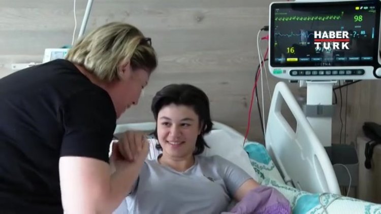 "Mavi bebek hastalığı"ndan, yeni kalp kapağıyla 18 yaşında kurtuldu