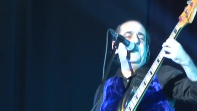 Özkan Uğur vefat etti