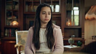 Melissa cesetle ilgili araştırma yaparken farkettiği detayla sarsılır. 