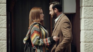  Mahinur, Cüneyt’in yeniden başlama teklifi karşısında bir karar vermek zorunda kalır.