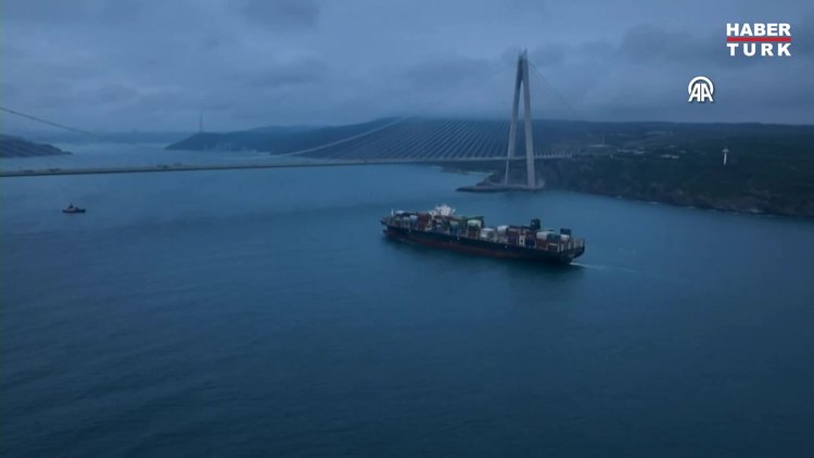 Ukrayna'dan gelen gemi İstanbul'da
