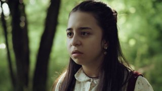 Öykü, Fevzi ile işbirliği yapmaya mecbur kalır. 