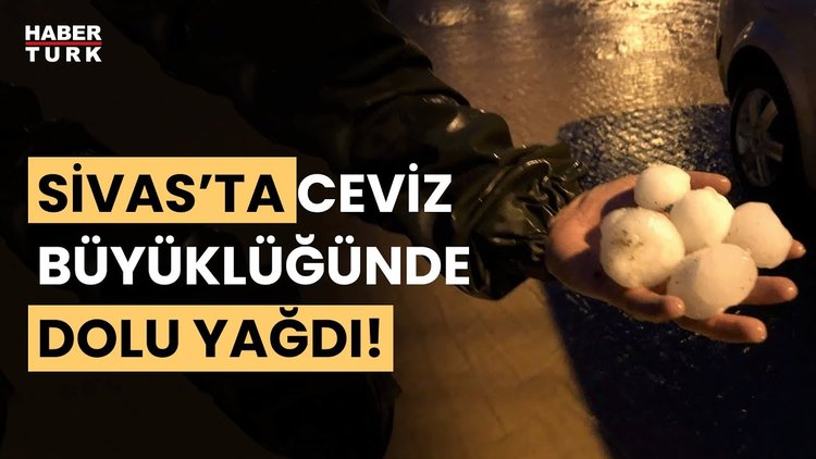 Sivas&#039;ta dolu yağışının ardından ilçe beyaza büründü!