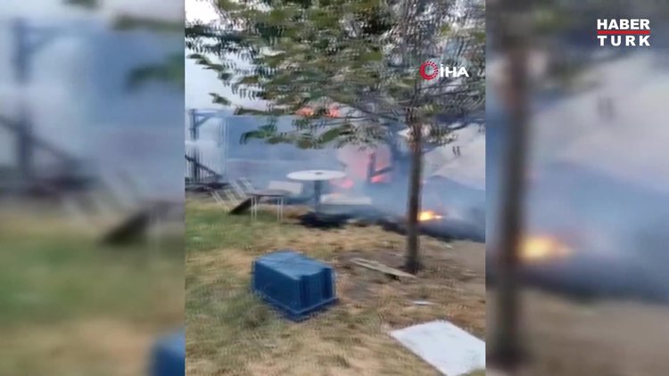 Erdek'te yanan ev kullanılamaz hale geldi